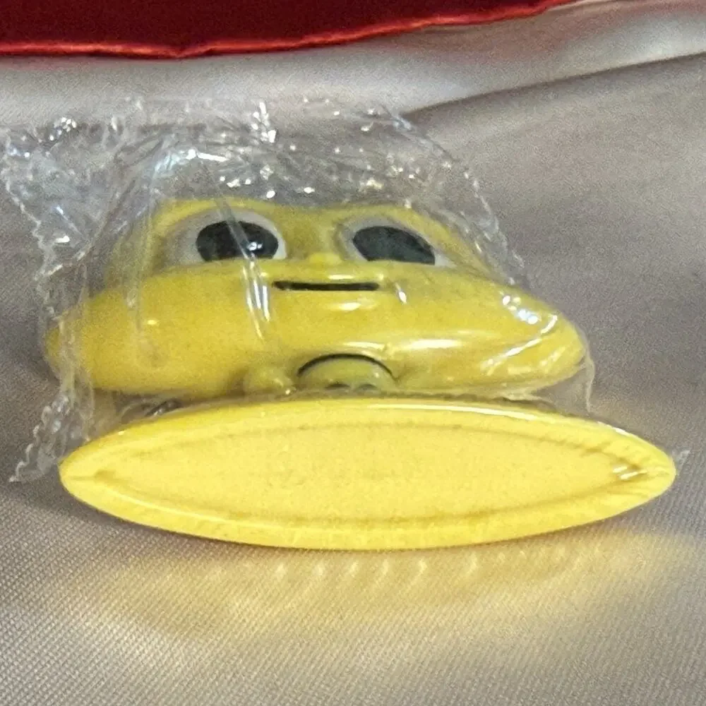 Buzz the Honey Bee General Mills Cereal Squad Toy Prize Honey Nut Cheerios